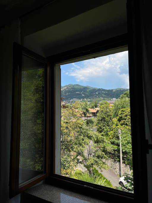 Gabbinoholidayhome Appartamento In Suggestiva Corte Комо Экстерьер фото