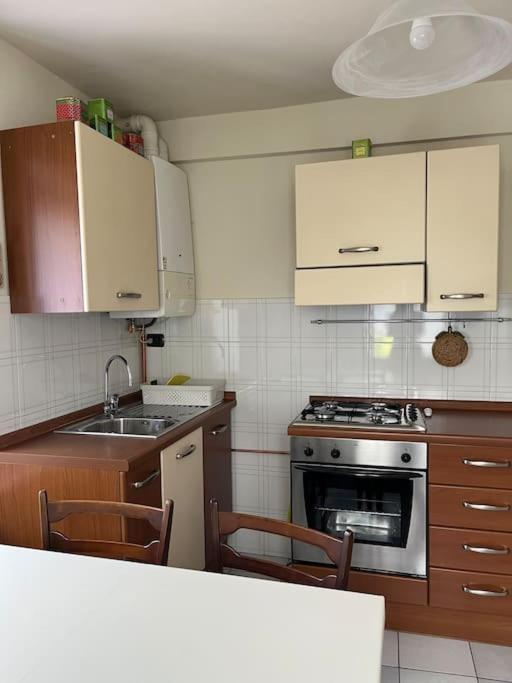 Gabbinoholidayhome Appartamento In Suggestiva Corte Комо Экстерьер фото