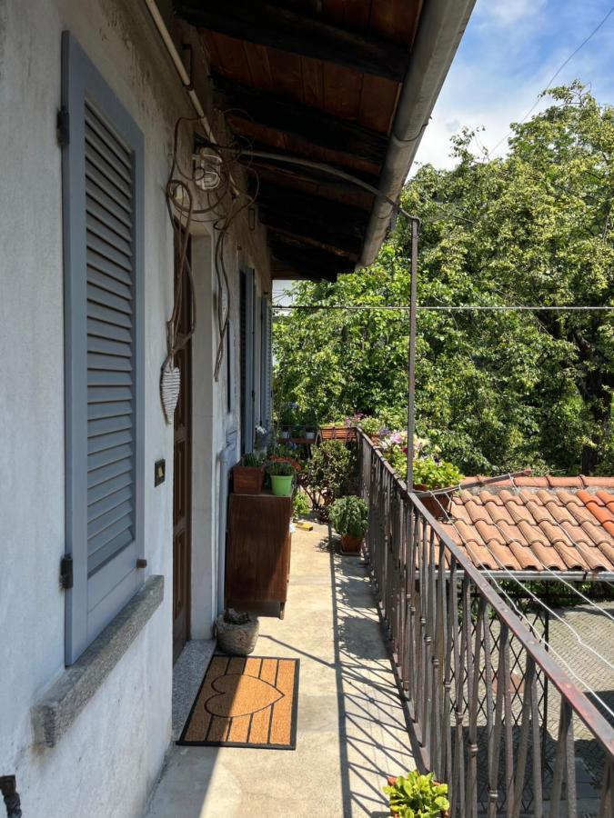 Gabbinoholidayhome Appartamento In Suggestiva Corte Комо Экстерьер фото