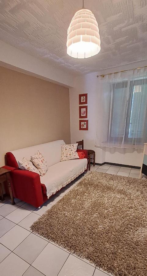 Gabbinoholidayhome Appartamento In Suggestiva Corte Комо Экстерьер фото